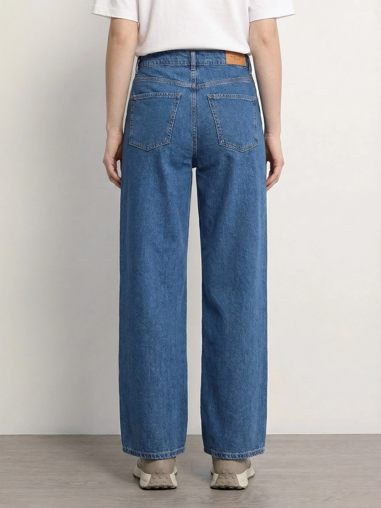 Джинсы синего цвета из хлопка свободного кроя